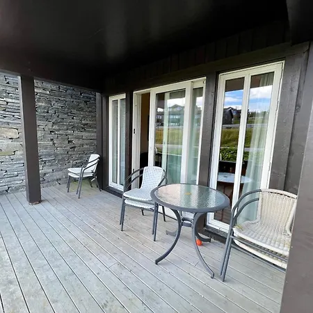 Cozy 2-bedroom Retreat In The Heart Of Nature Apartament Beitostolen